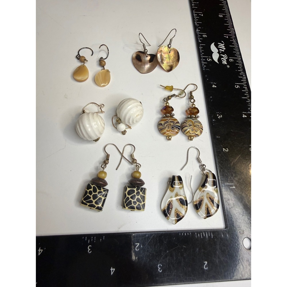Lot of 6 Pairs Dangle Earrings Shell Heart Giraffe Print Glass Bead Boho Mix